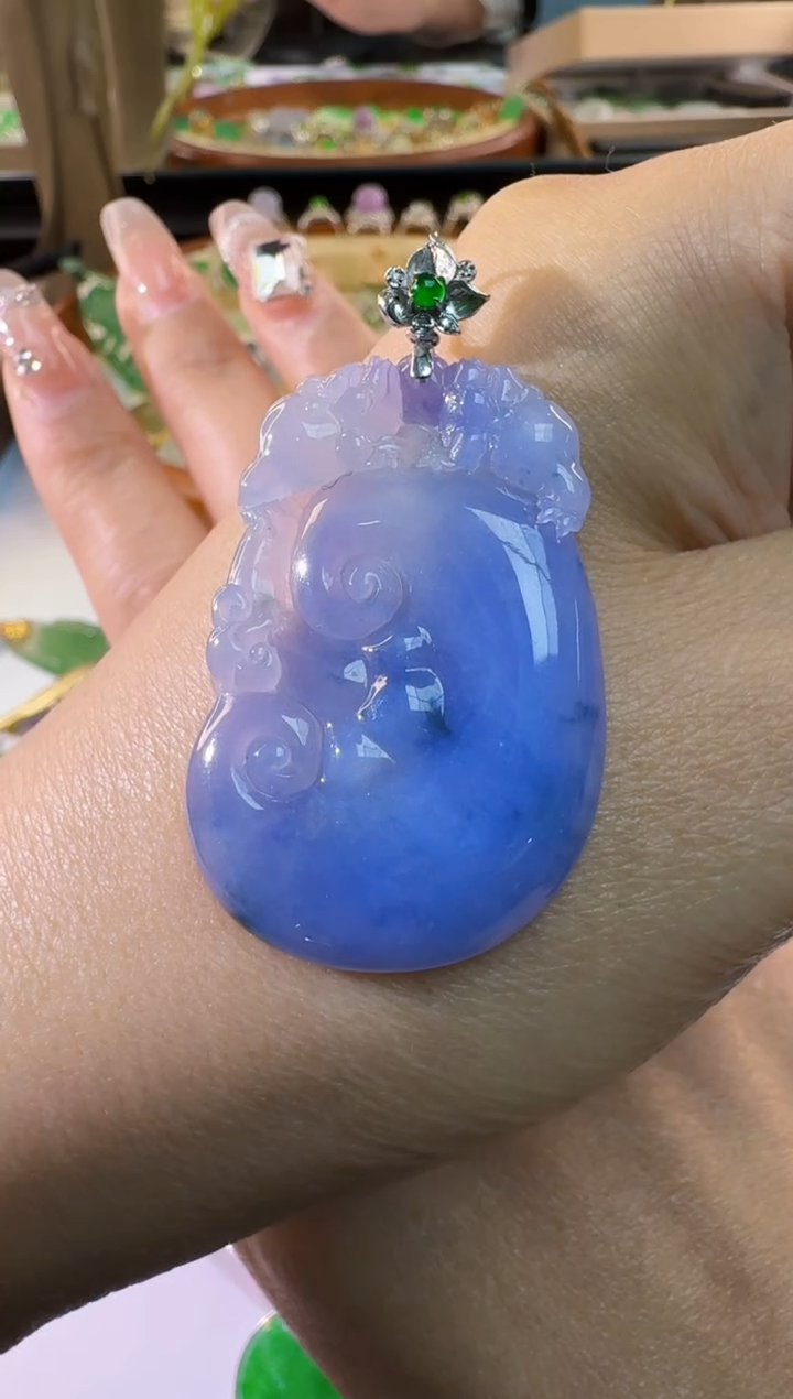 【闪购商品】翡翠颈饰18K金镶嵌缅甸A货翡翠紫如意吊坠