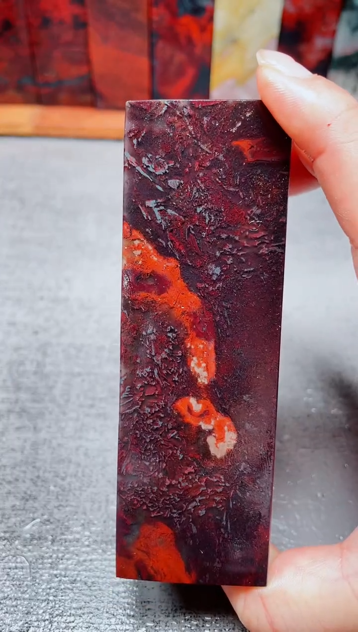 玉桂林鸡血玉素章24 3.8左右