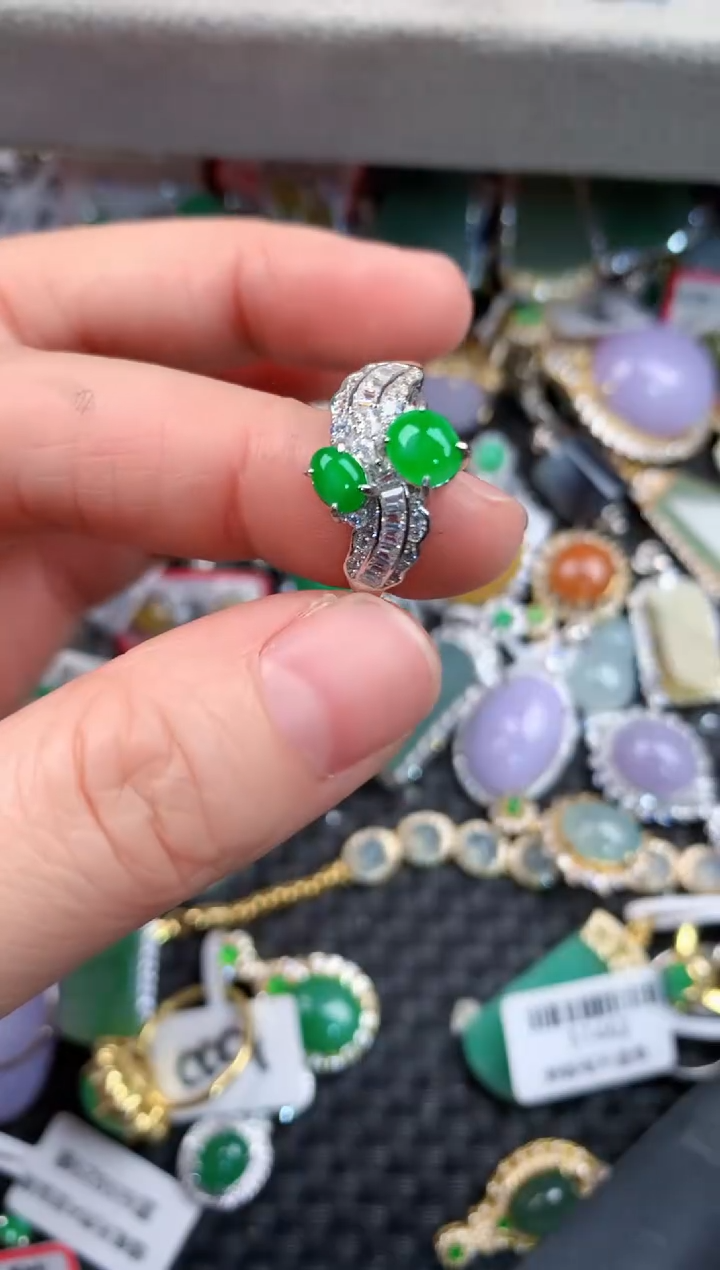 银S925镶嵌戒指翡翠777       2