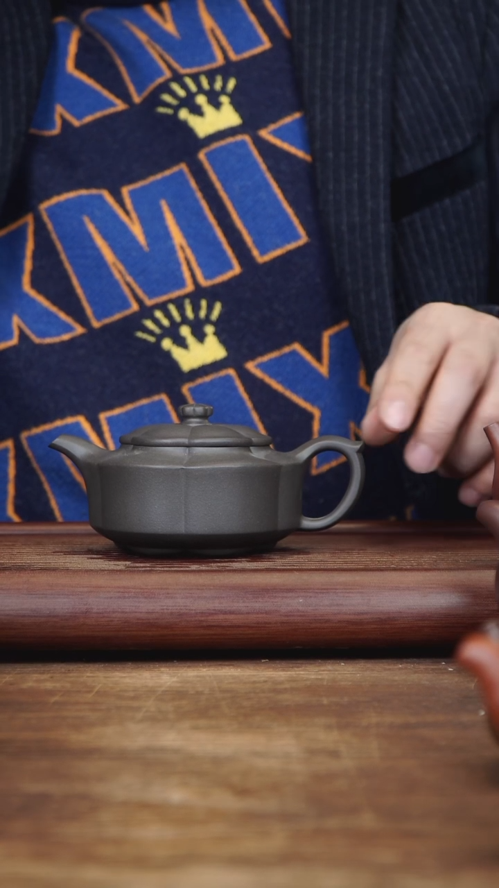 【闪购商品】紫砂茶壶280ml 筋纹周盘  青灰