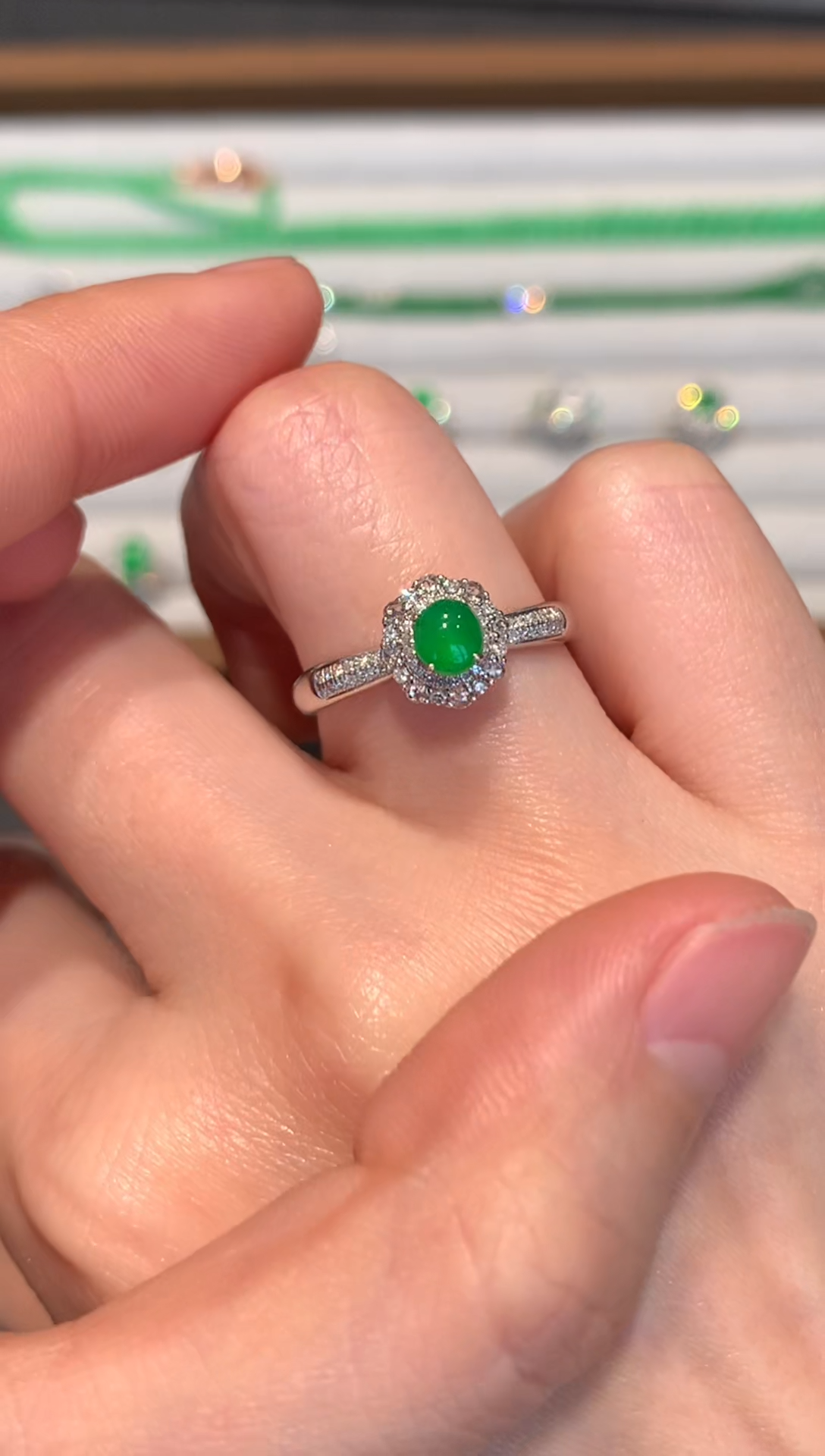 【闪购商品】翡翠戒指18K金镶嵌3980          