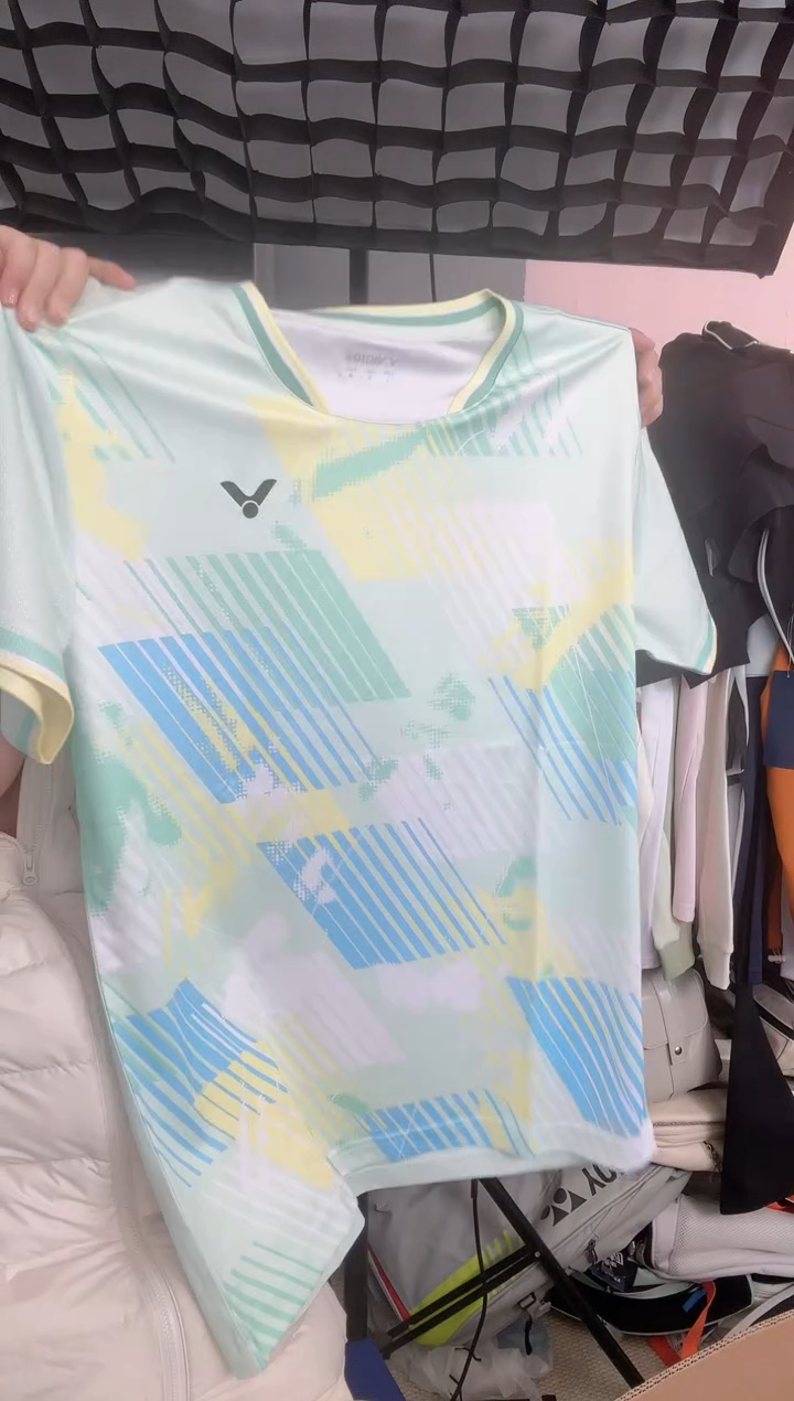 威克多微瑕正品 9号  短袖L码