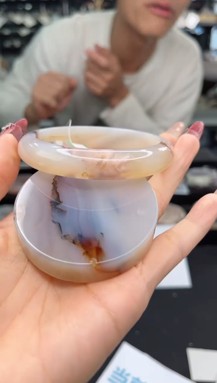 【闪购商品】石英质玉手镯未镶嵌圈61口（赠品镯心）145209