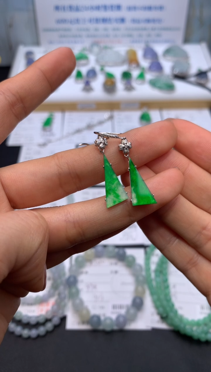 【闪购商品】定制翡翠18K金镶嵌模式推广期24小时鉴赏期