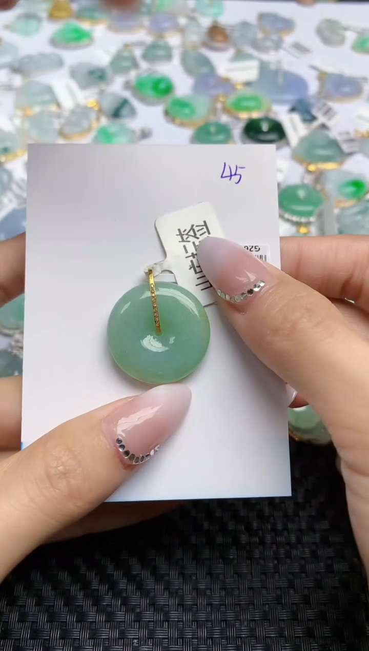 【闪购商品】翡翠颈饰18K金镶嵌 天然翡翠A货