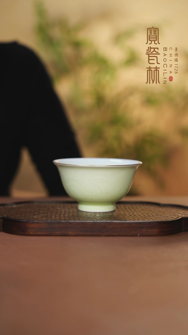 【闪购商品】宝瓷林翠玉雕刻双龙杯
