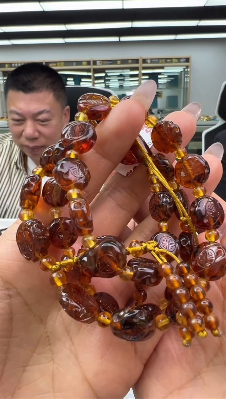 【闪购商品】琥珀颈饰未镶嵌52秒拍号
