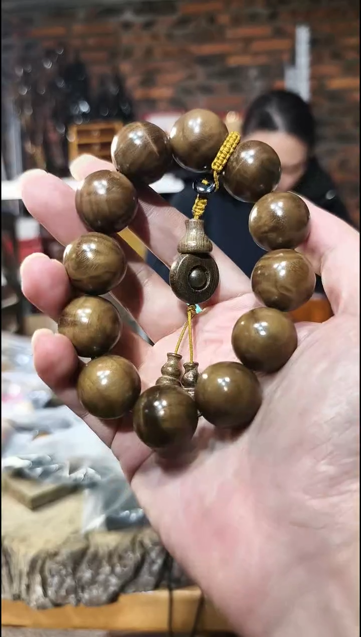 金丝楠2.0阴沉绿龙胆单圈