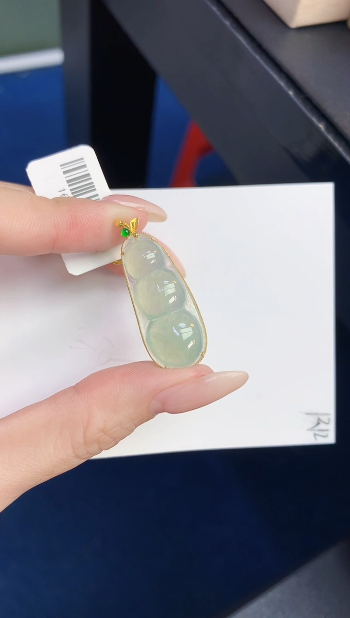 颈饰18K金镶嵌翡翠天然缅甸A货翡翠