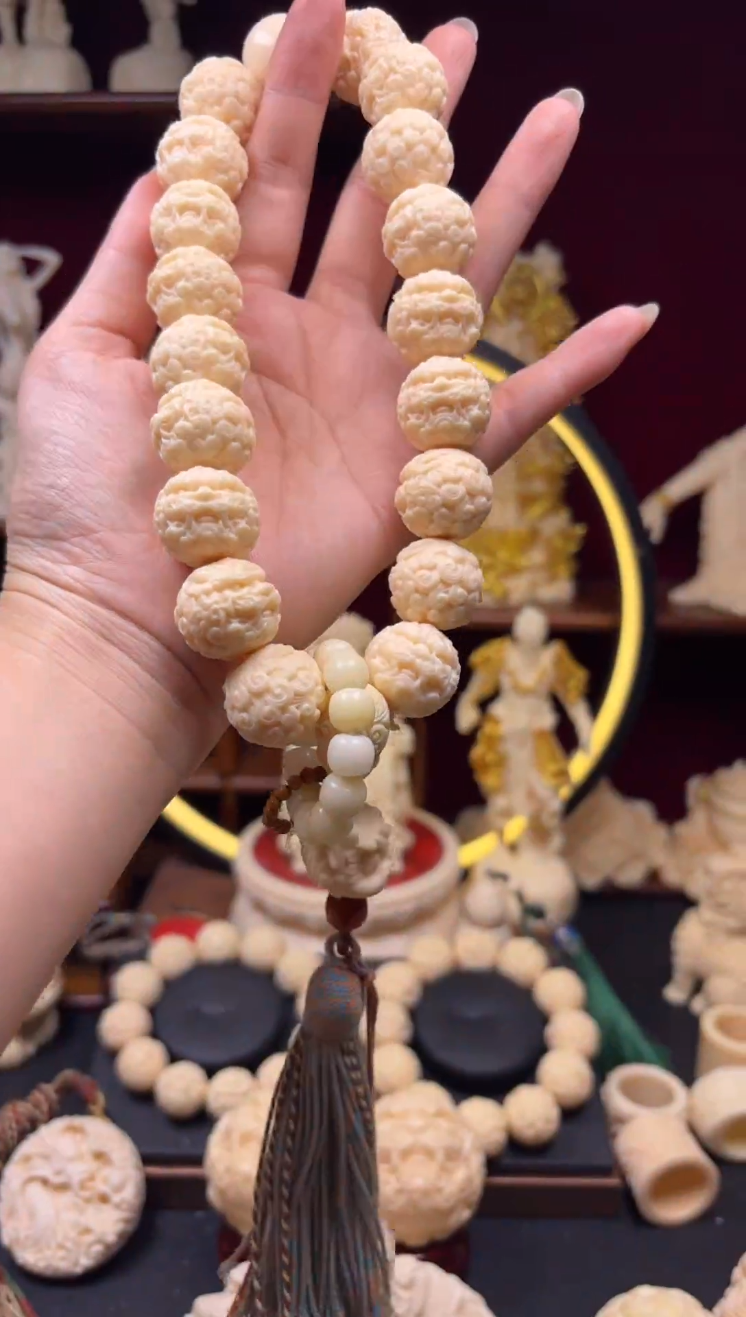 霸王    貔貅  手持    