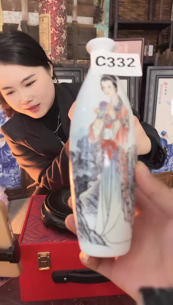 陶景德镇陶瓷摆件C332