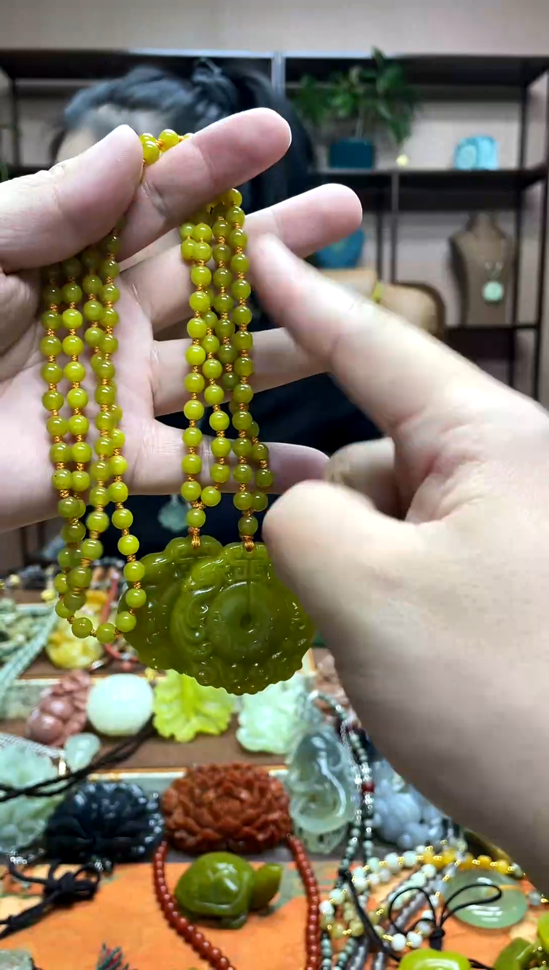 未镶嵌岫玉吊坠多样性发货发其中之一