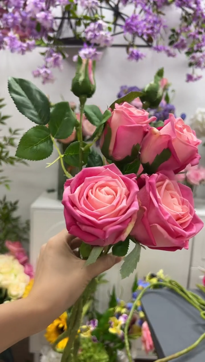 2枝粉色手感保湿赛车手