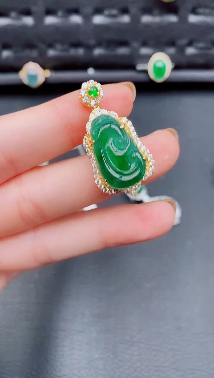 【闪购商品】翡翠颈饰银S925镶嵌天然a货翡翠646