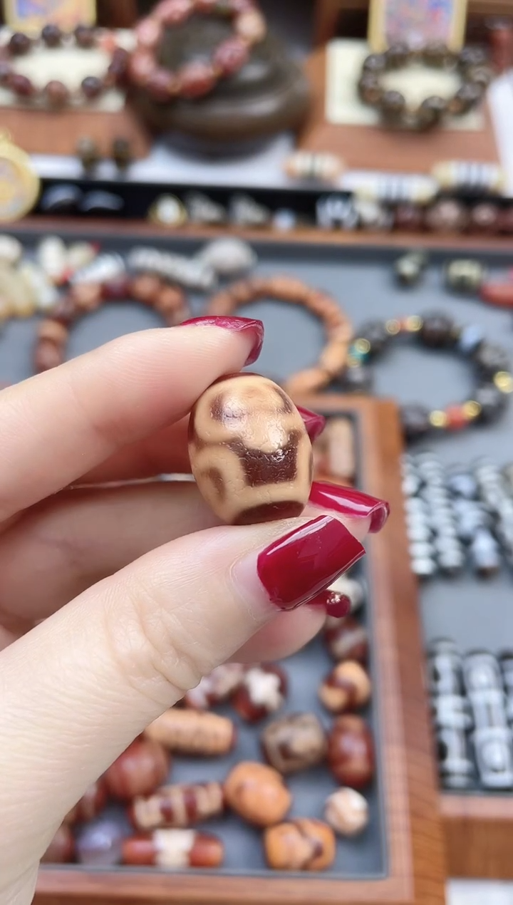 【闪购商品】玛瑙/玉髓珠珠未镶嵌金蟾宝瓶