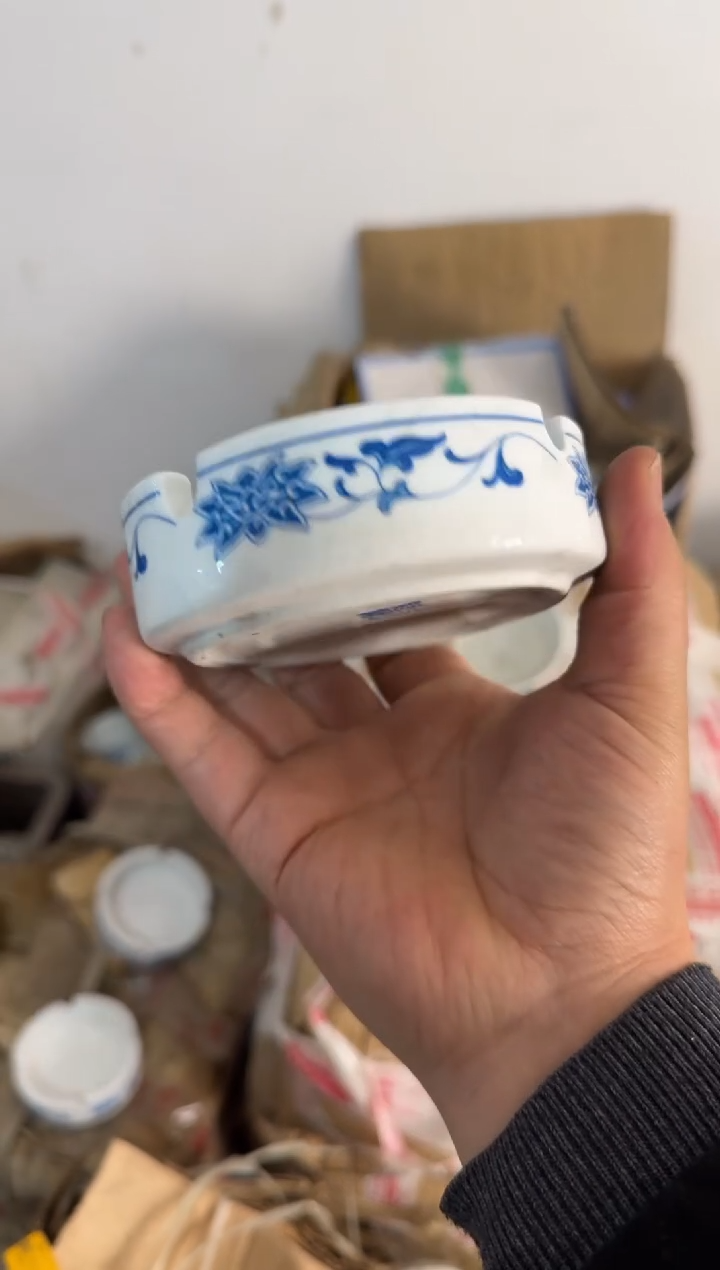 【闪购商品】摆件烟灰缸微瑕介意勿拍