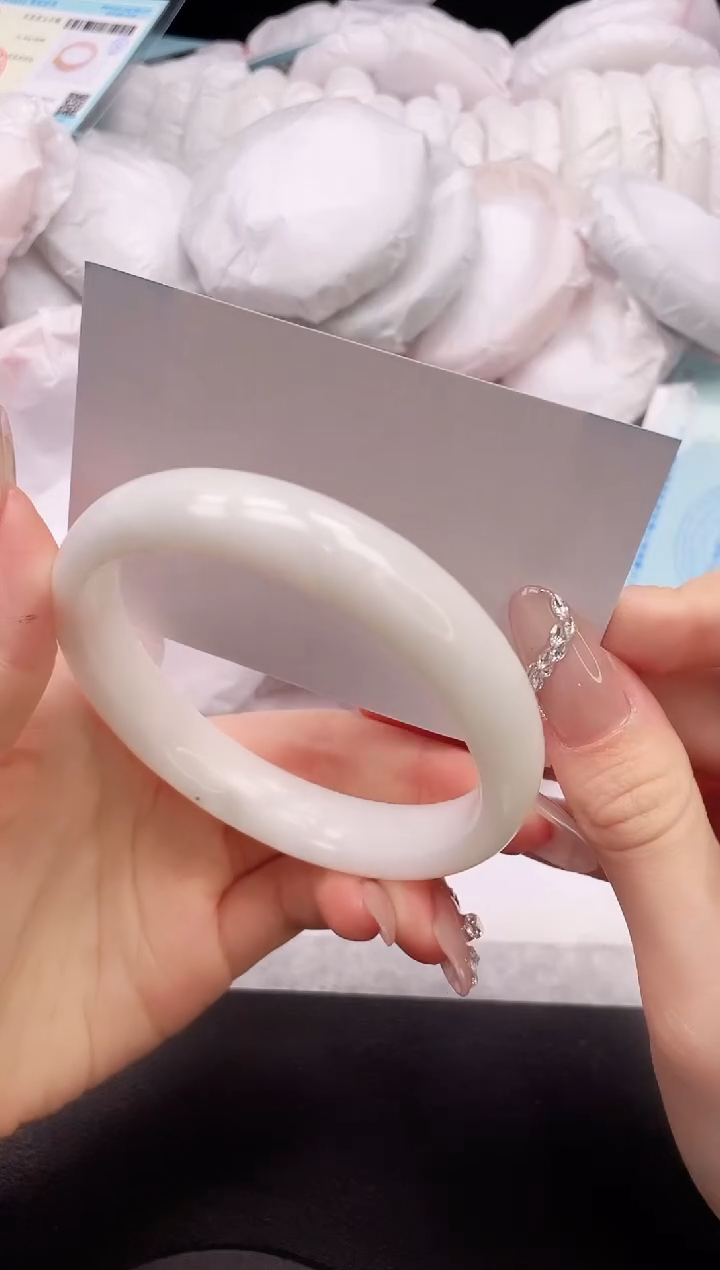 【闪购商品】和田玉手镯未镶嵌3K304-66