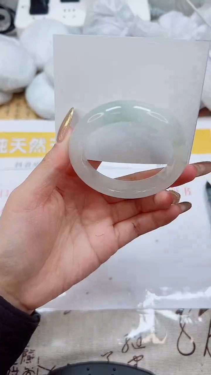 【闪购商品】石英质玉手镯未镶嵌K194-52.5