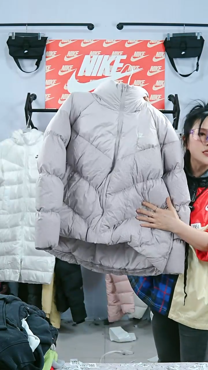1897闪购编码运动衣以直播间过品为准尺码XL