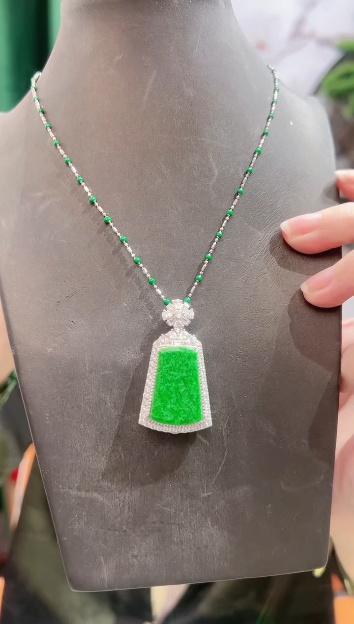 【闪购商品】翡翠颈饰银S925镶嵌888888888