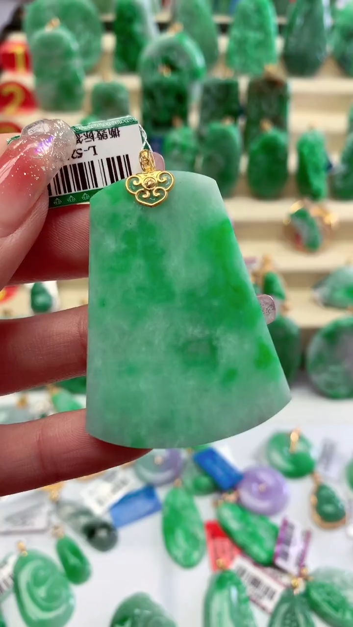 【闪购商品】翡翠颈饰18K金镶嵌挂件