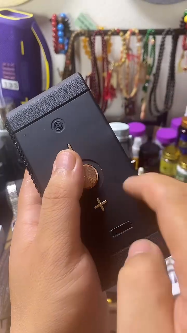 瓷片闪购商品 如图所示