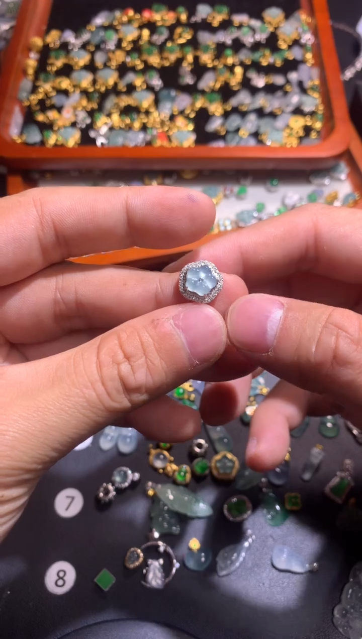 【闪购商品】翡翠吊坠(不含链)银S925镶嵌1