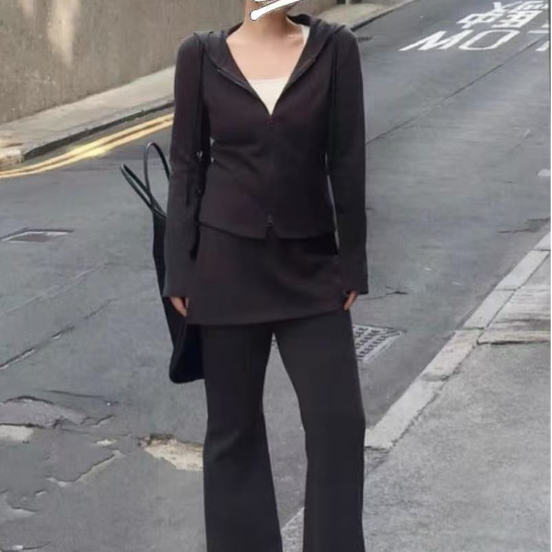 春季胖MM纸片人高级感修身拉链连帽开衫高腰屁连喇叭裤显瘦两件套