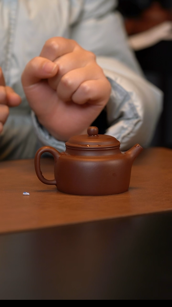 茶壶紫砂自****）宜兴原矿紫砂壶   