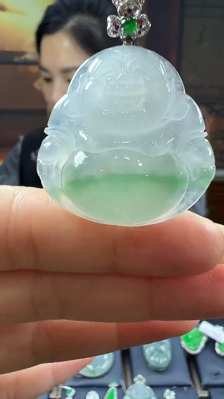 18K金镶嵌挂件翡翠佛公