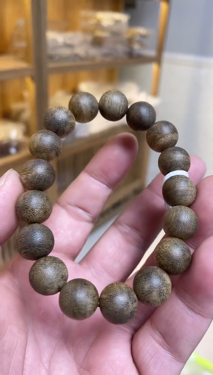 【闪购商品】沉香手串文莱圆珠单圈土沉1.3多样性发其一