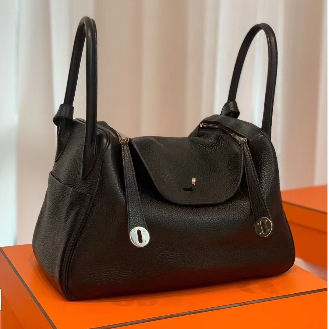 99新 Hermes/爱马仕 【文子姐专属】A166/黑银LINDY34单肩包/FB