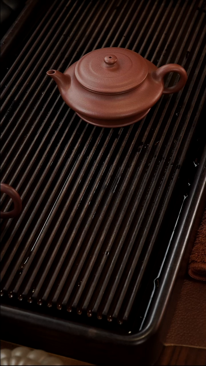 茶壶紫砂学*?半手紫泥虚扁壶