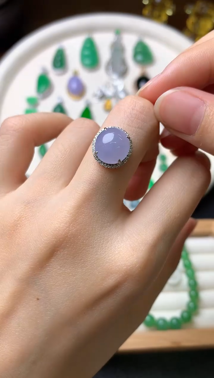 【闪购商品】翡翠吊坠(赠链)18K金镶嵌吊坠