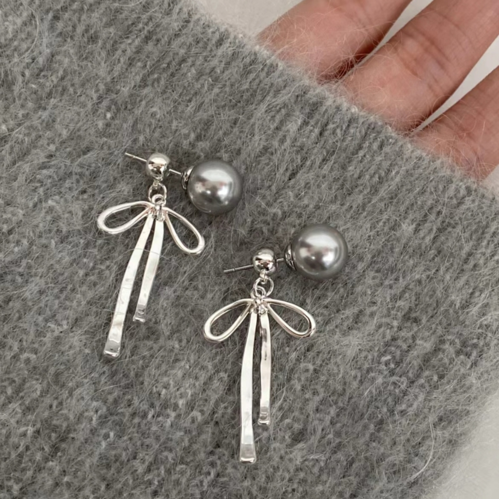 铜合金耳饰 H196清冷蝴蝶结银灰珠珠无耳洞耳夹轻奢蚊香盘耳饰