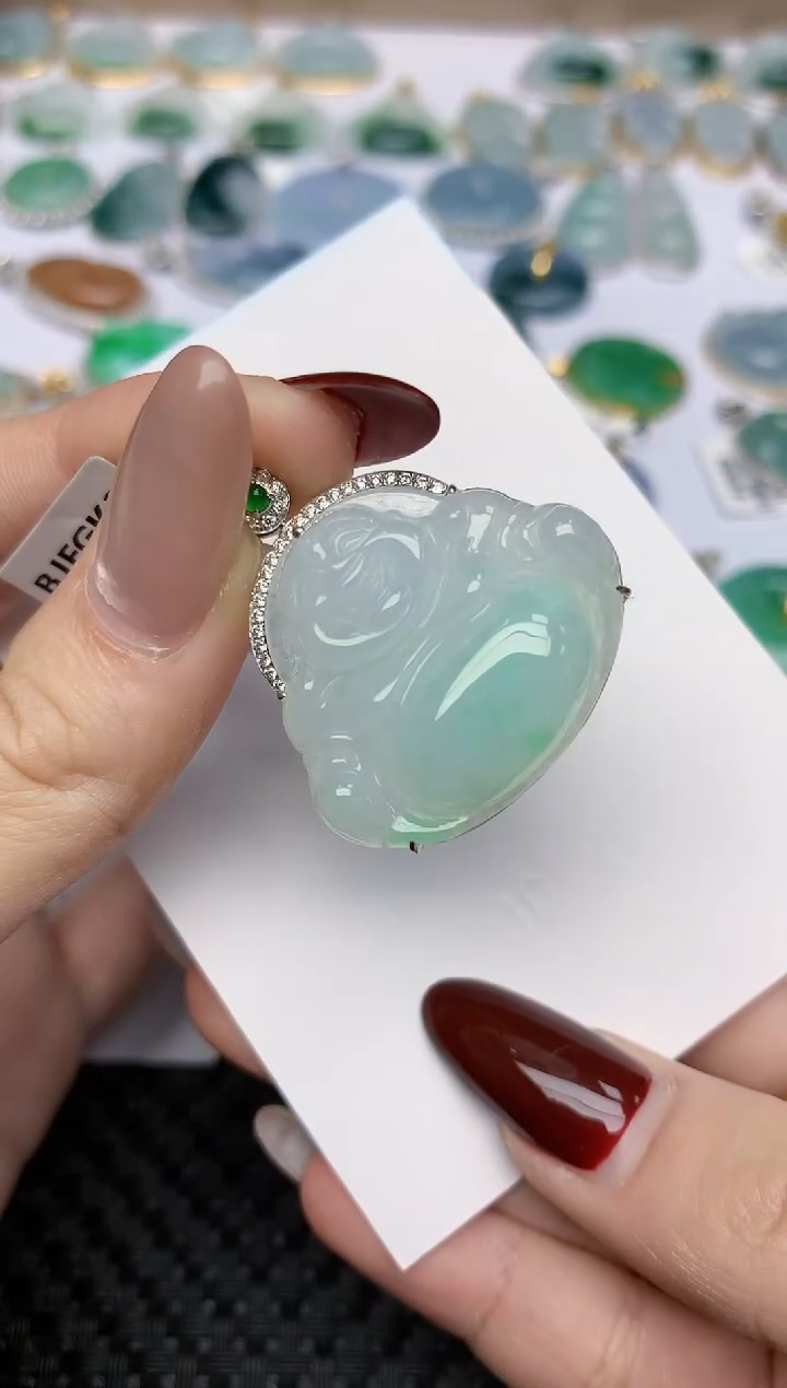 【闪购商品】翡翠颈饰18K金镶嵌天然翡翠a货