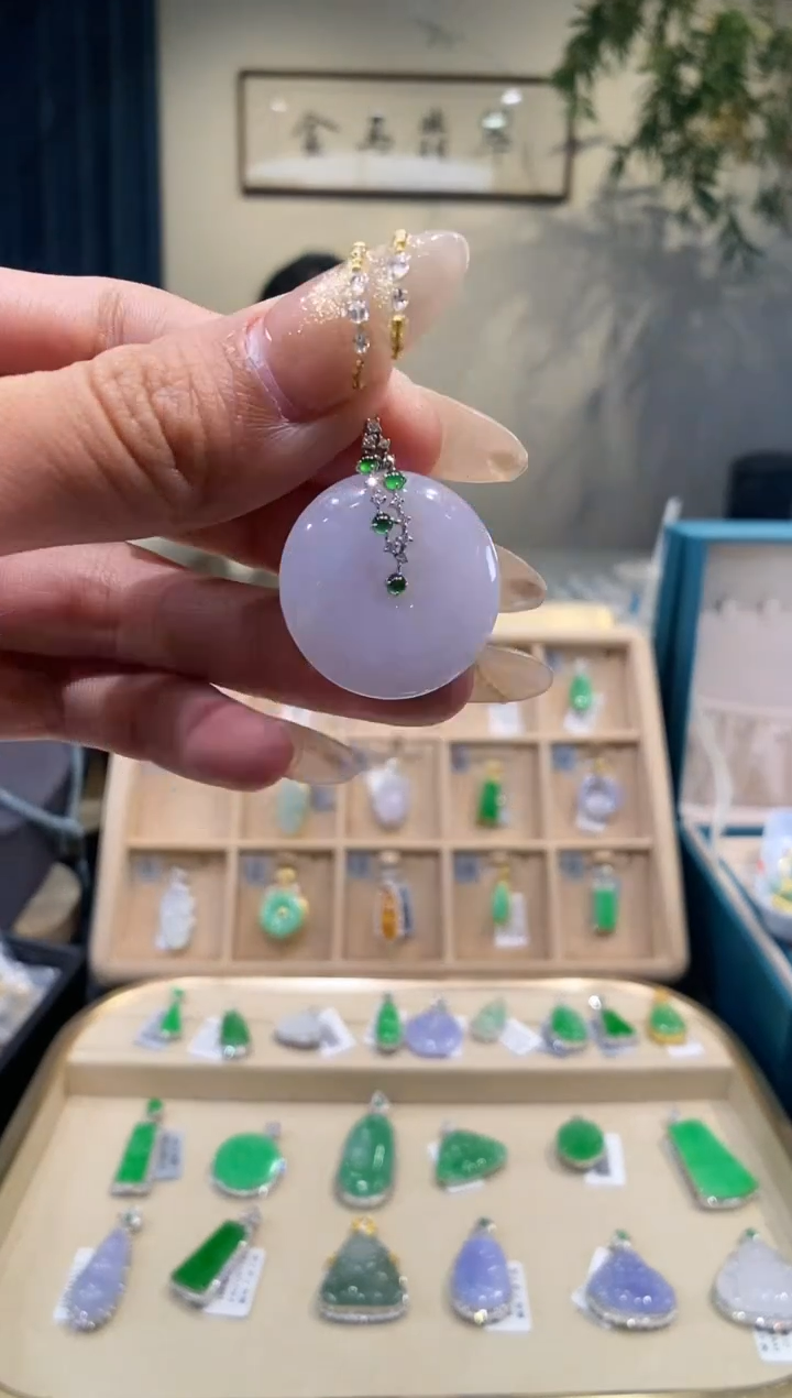 【闪购商品】翡翠吊坠(不含链)18K金镶嵌平安扣