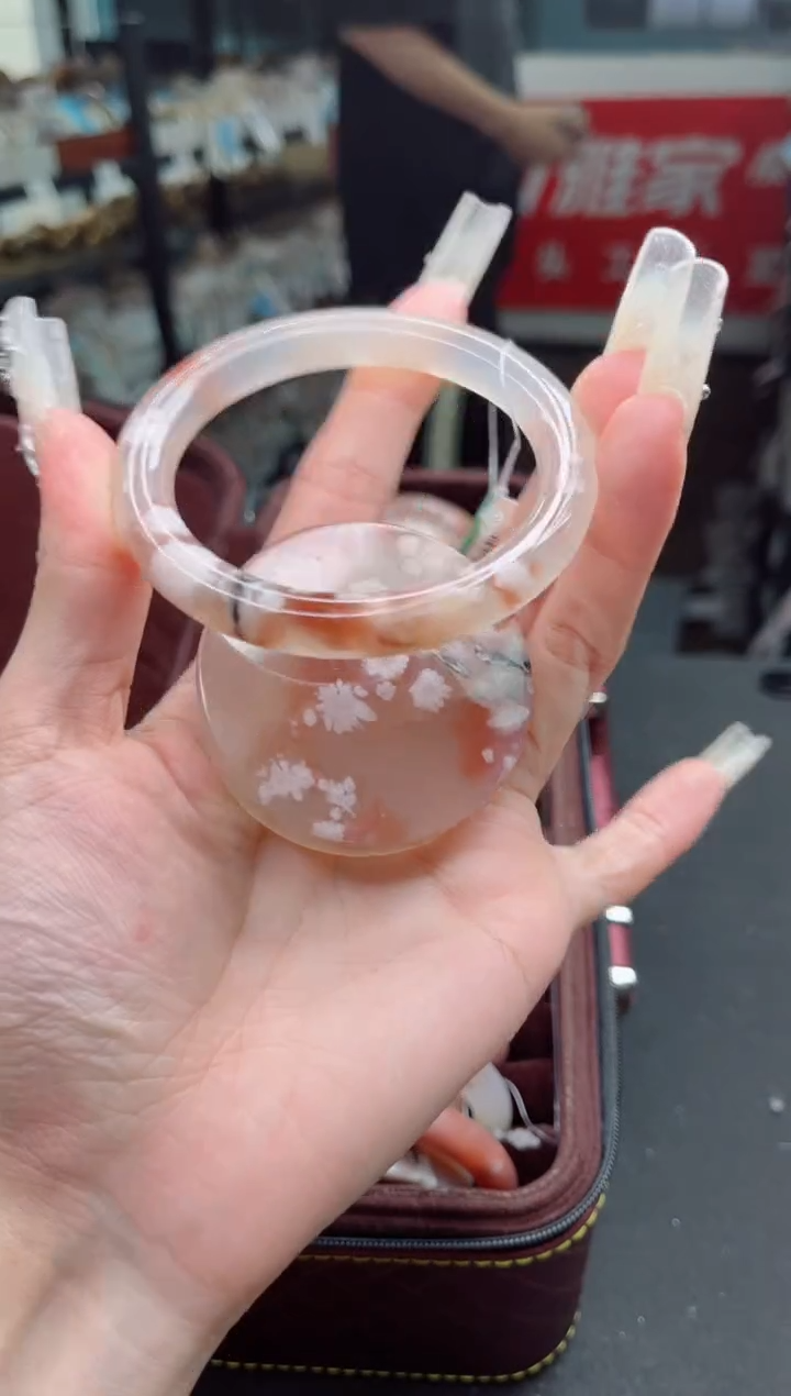 石英质玉手镯未镶嵌56圈口（赠品镯心）642425