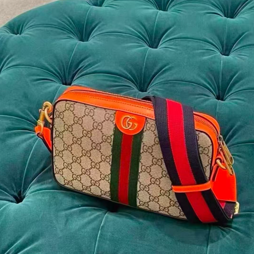 99新 GUCCI/古驰 古驰Ophidia 系列老花红绿条纹织带相机/T115