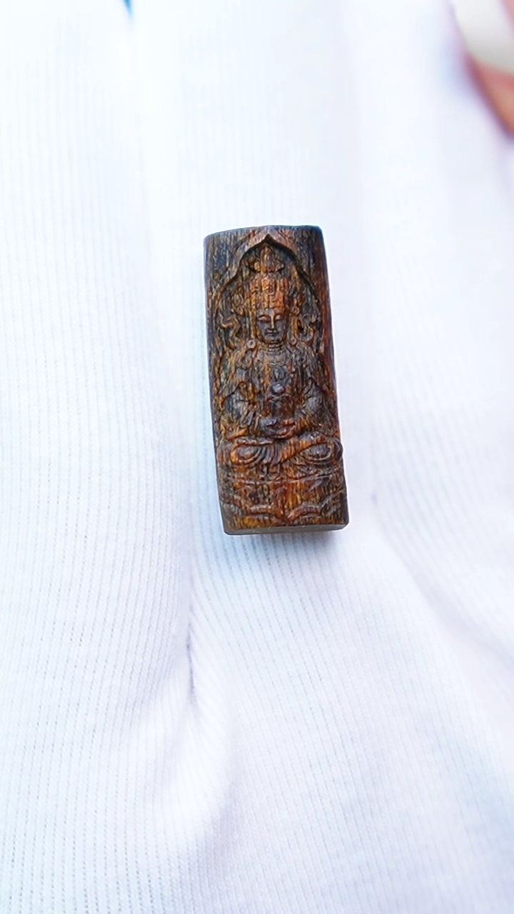 【闪购商品】沉香吊坠越南芽庄白棋楠宝瓶观音1.754克