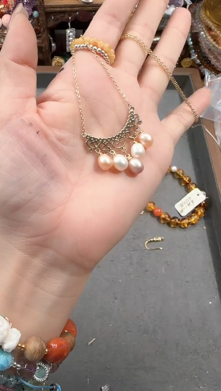 淡水珍珠未镶嵌颈饰何****?54646464