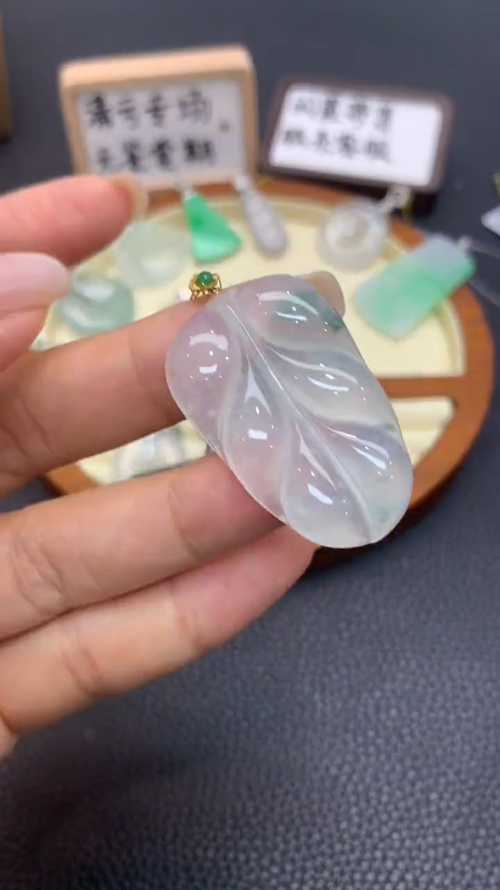 18K金镶嵌定制翡翠C465