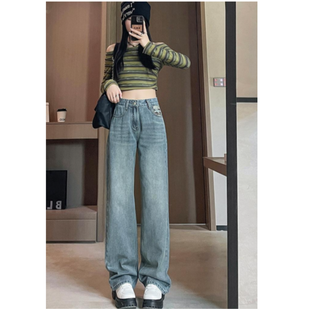 浅蓝刺绣设计直筒牛仔裤女2025春季新款高腰宽松显瘦直筒裤0135# 