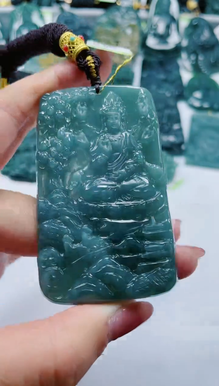 【闪购商品】翡翠颈饰未镶嵌