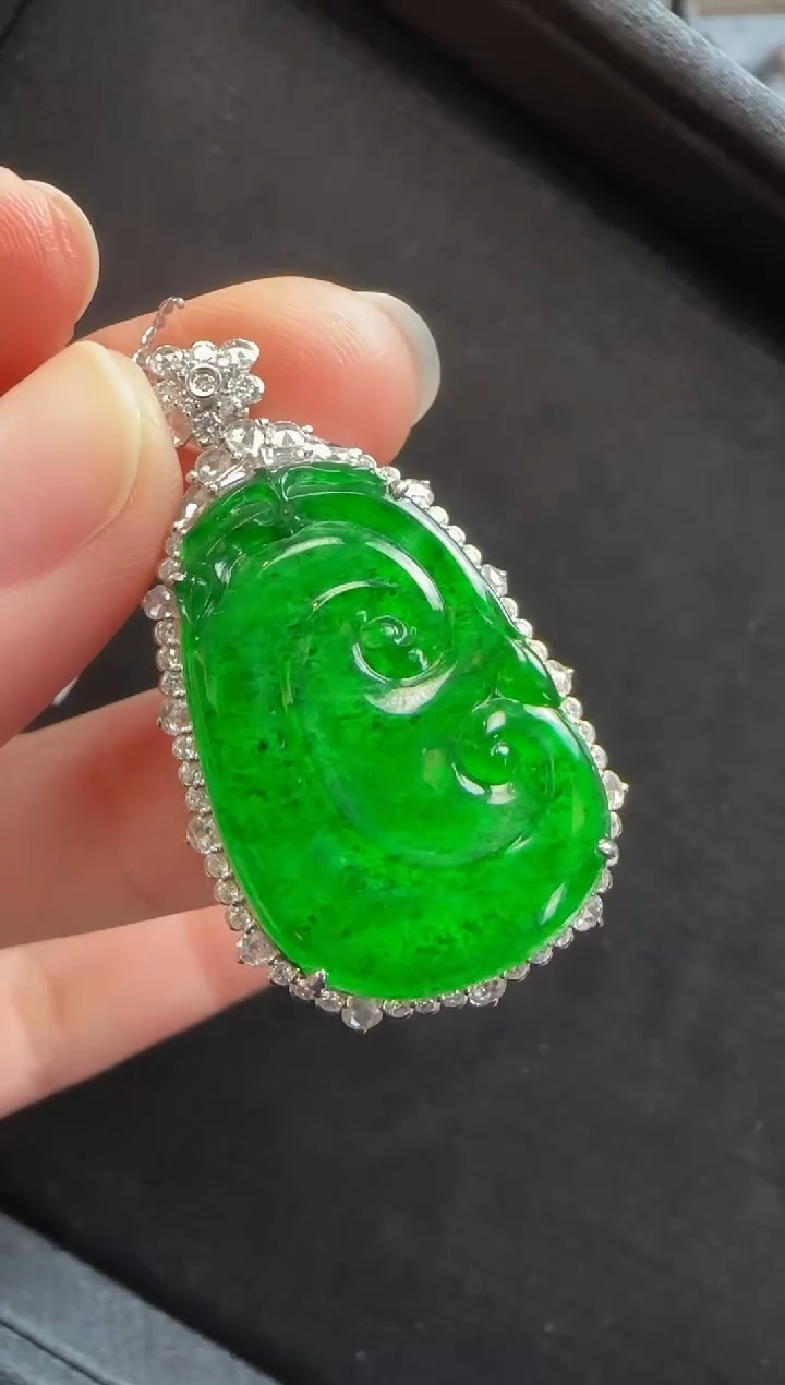 【闪购商品】翡翠吊坠(不含链)18K金镶嵌116如意