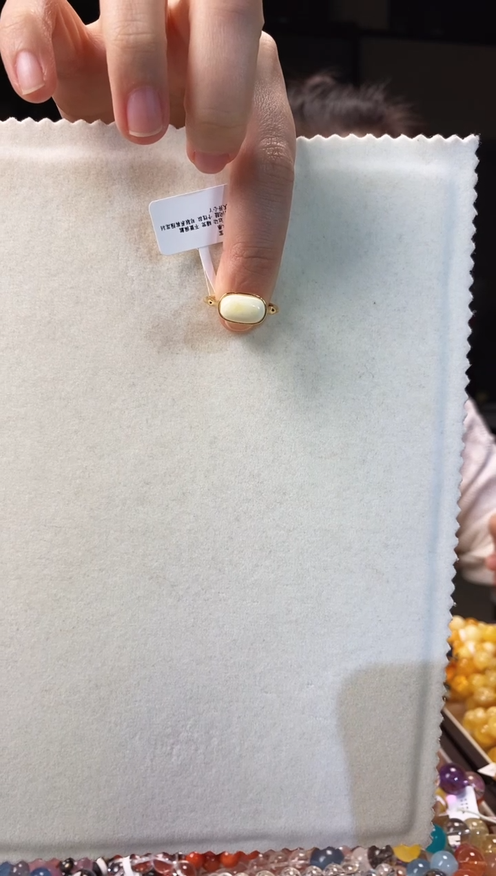 未镶嵌蜜蜡戒指心*境瓷白蜜蜡戒指