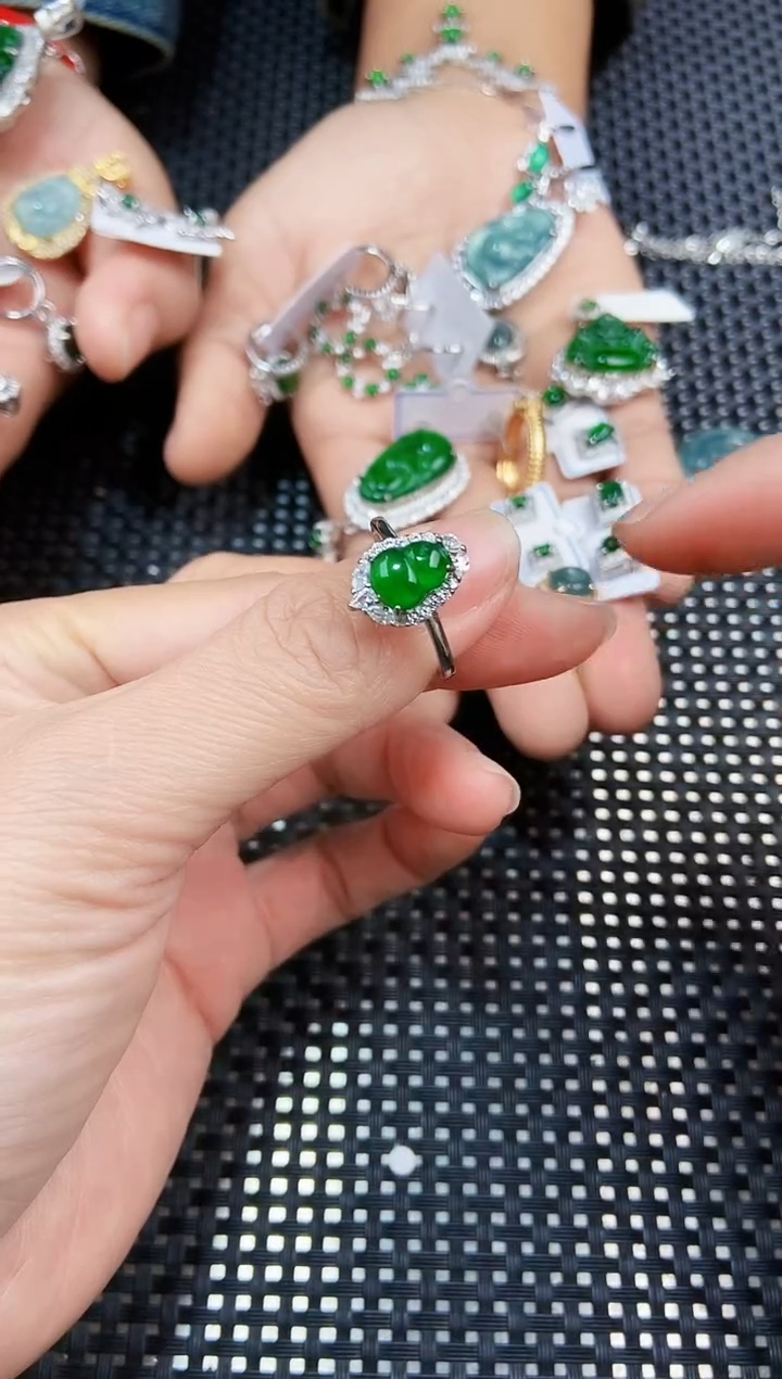 【闪购商品】翡翠戒指未镶嵌111111111