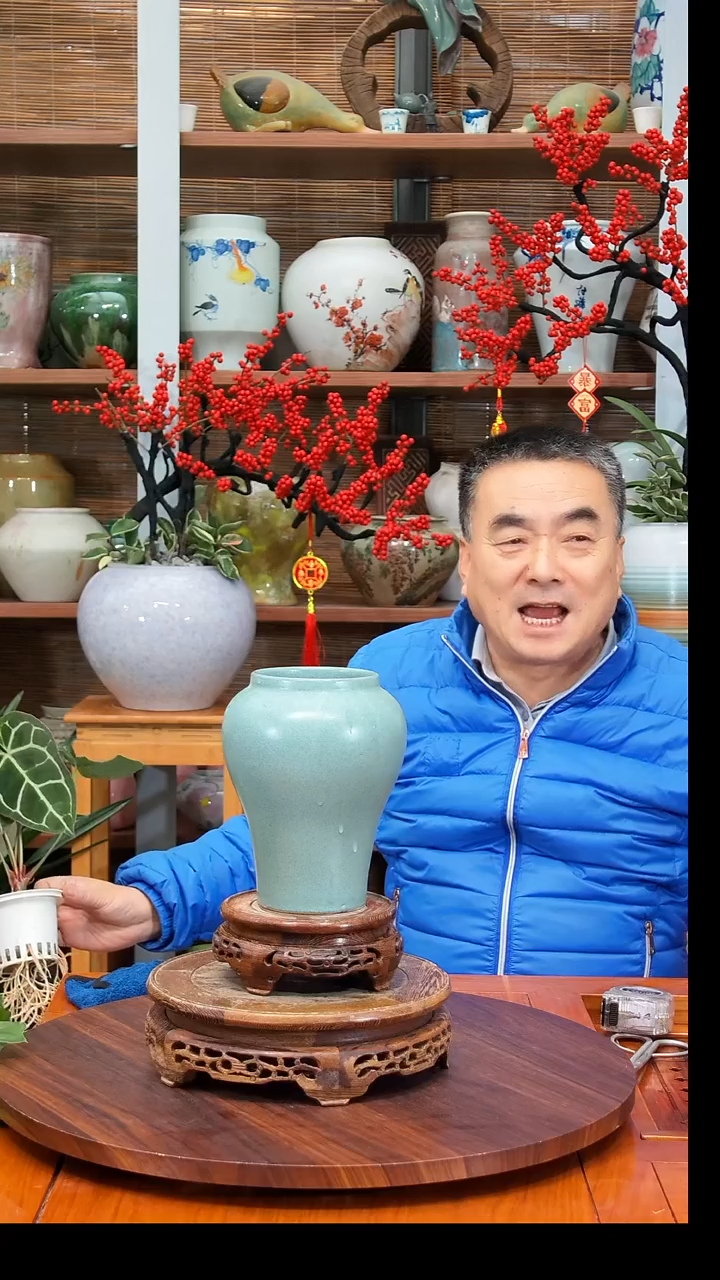 无花朵T***r水之韵水培瓷器瓶