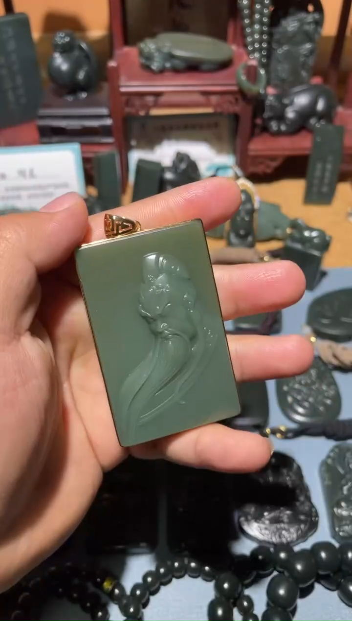 颈饰未镶嵌和田玉（青玉）火*儿1