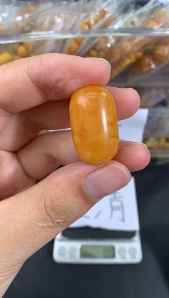 蜜蜡未镶嵌珠宝奇石1